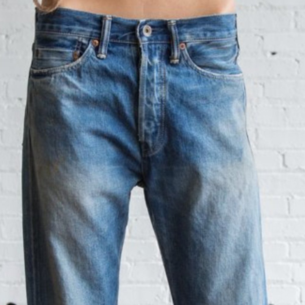 Chimala Narrow Taper Cut Medium Distress